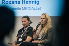 Roxana Hennig (Absolventin MEDIAstart). beim Panel »Sachsens Fachkräfte«.