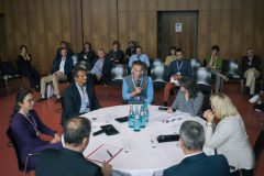 Fishbowl »Das Filmland Sachsen«: Holm Taddiken bringt sich in die Diskussionsrunde ein.